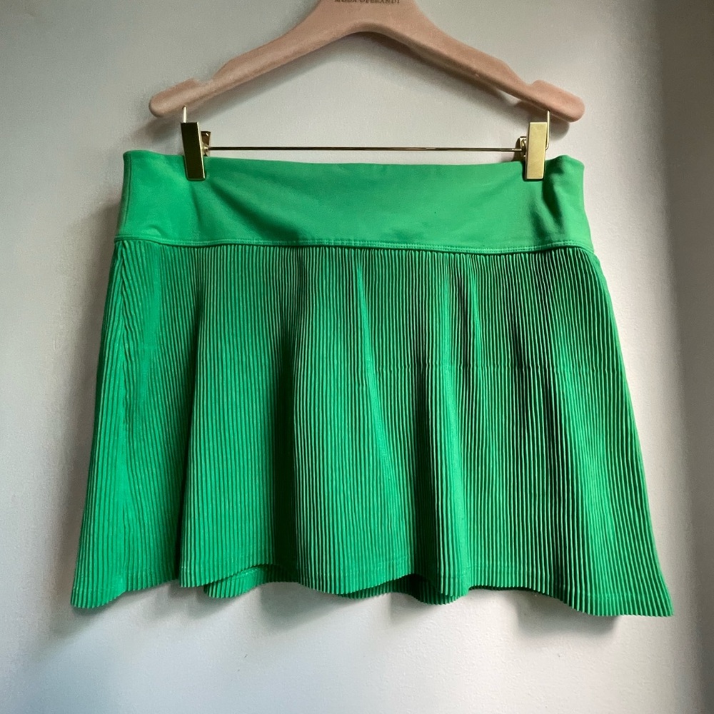 Apple Green Tennis Skirt With Built In Shorts Size Large
